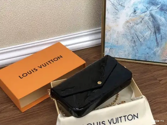 LOUIS POCHETTE FÉLICIE VUITTON 0625